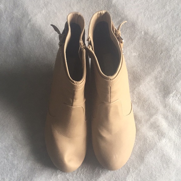 Booties - Picture 3 of 4